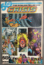 Load image into Gallery viewer, Crisis on Infinite Earths No. #11 1986 DC Comics