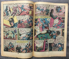 Load image into Gallery viewer, The Invaders No. #10 1976 Marvel Comics