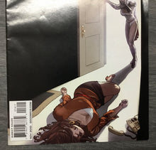 Load image into Gallery viewer, Power Girl No. #16 2010 DC Comics