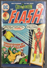 Load image into Gallery viewer, The Flash No. #231 1975 DC Comics
