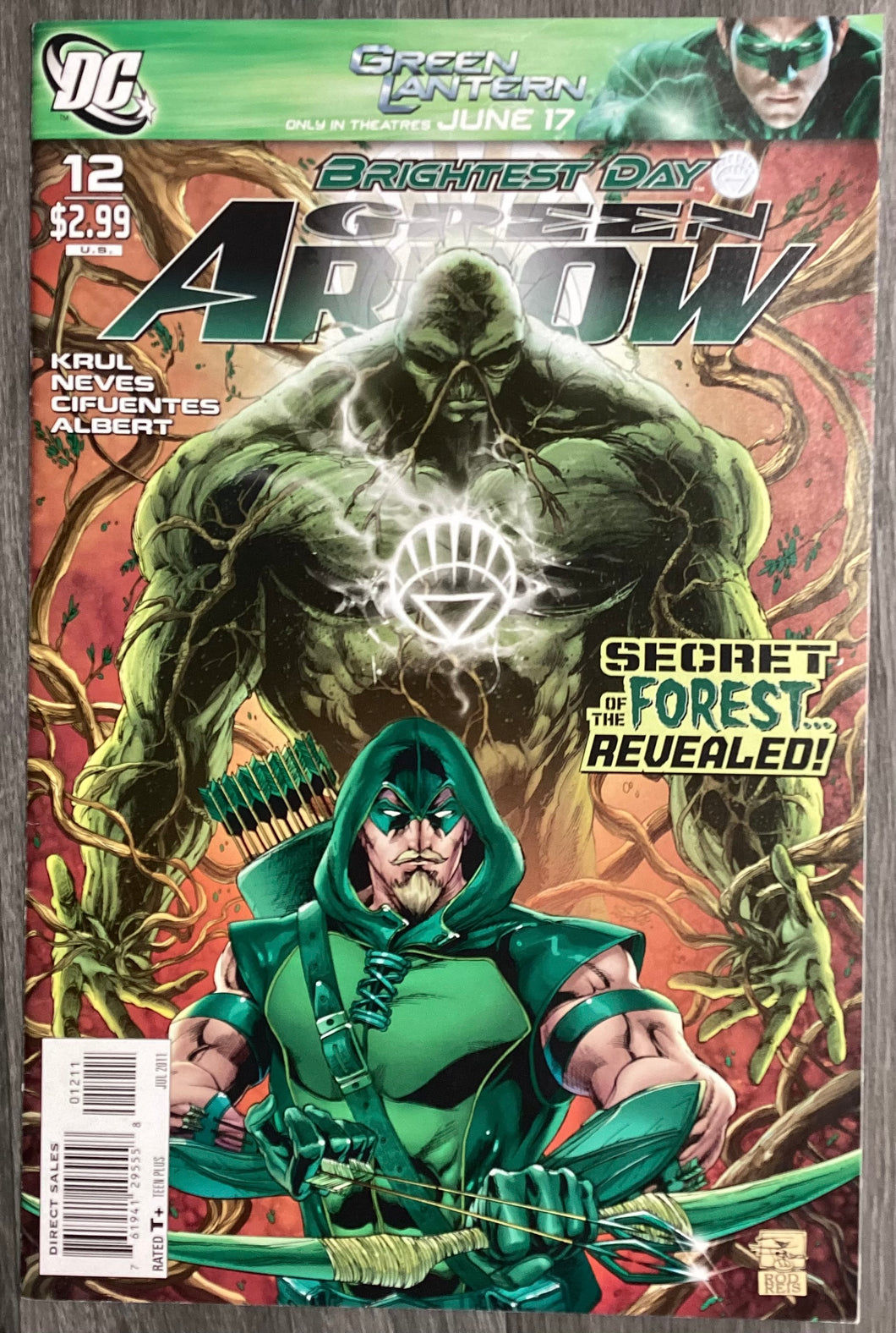 Green Arrow No. #12 2011 DC Comics