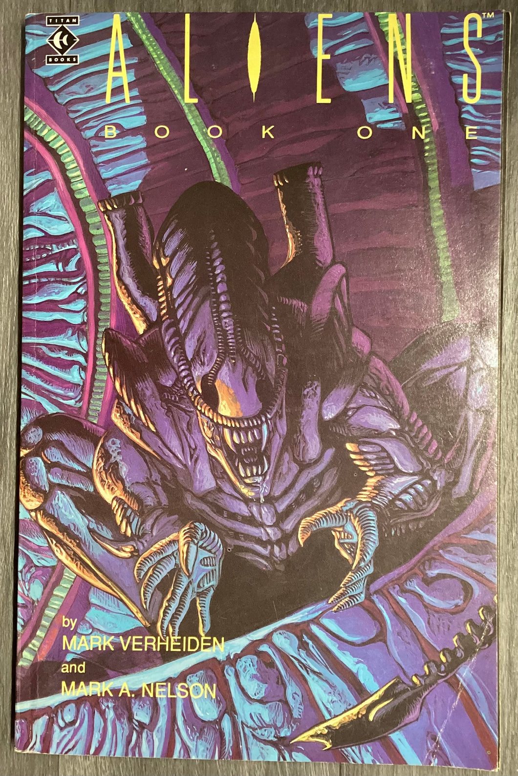 Aliens Book One 1990 Titan Comics