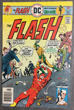 Load image into Gallery viewer, The Flash No. #241 1976 DC Comics
