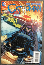 Load image into Gallery viewer, Catwoman No. #17 2013 DC Comics
