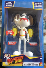 Load image into Gallery viewer, Danger Mouse Talk &amp; Pose Figure 2016
