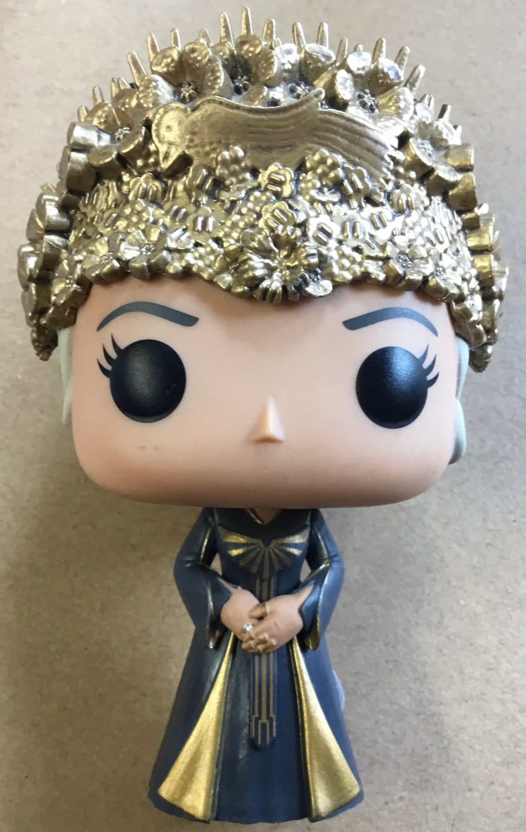 Fantastic Beasts 2: The Crimes Of Grindelwald - Newt Scamander in Suitcase Pop! Vinyl Figure (RS Fantastic Beasts 2: The Crimes Of Grindelwald - Newt Scamander in Suitcase Pop! Vinyl Figure (RS